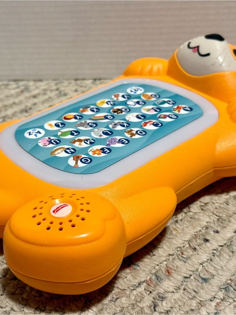 Fisher-Price Linkimals A-Z Otter Interactive Educational Toy with Music-tested